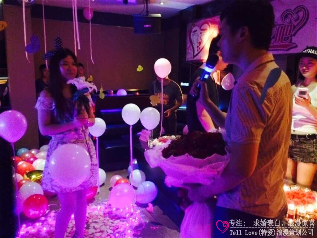 苏州虎丘惊喜求婚 一见钟情的浪漫情缘